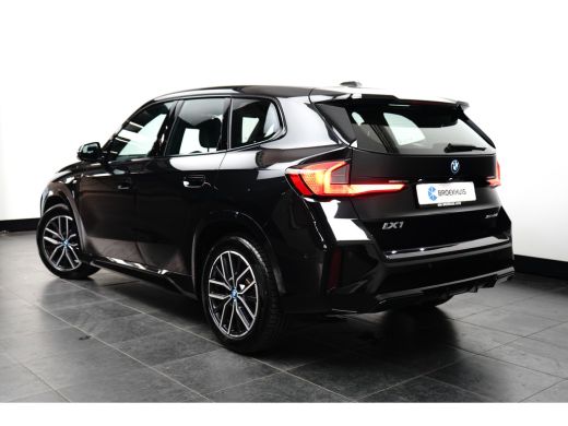 BMW iX1 xDrive30 67 kWh M Sport | Camera | Cruise Control | BTW-Auto | Apple Carplay | Navigatie ActivLease financial lease