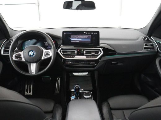 BMW iX3 | SOH 93,8% | Panoramadak | Leder | Stoelverwarming | Adaptive cruise | Carplay | Sfeerverlichtin... ActivLease financial lease