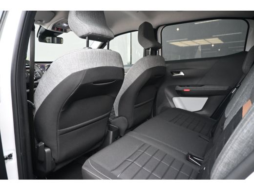 Citroën C3 Aircross 1.2 Turbo 100pk Plus 7p. DEMO-DEAL! Tot 8 Jaar Garantie! | Navigatie | Achteruitrijcamera | Clima... ActivLease financial lease