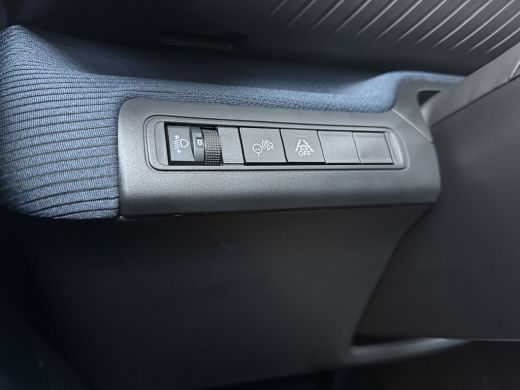 Citroën &euml;-C3 Collection | Achteruitrijcamera | Boordlader 11kW - 3 fasen | Dagrijverlichting ActivLease financial lease