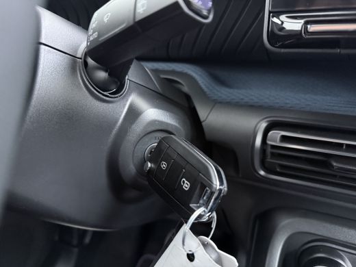 Citroën &euml;-C3 Collection | Achteruitrijcamera | Boordlader 11kW - 3 fasen | Dagrijverlichting ActivLease financial lease