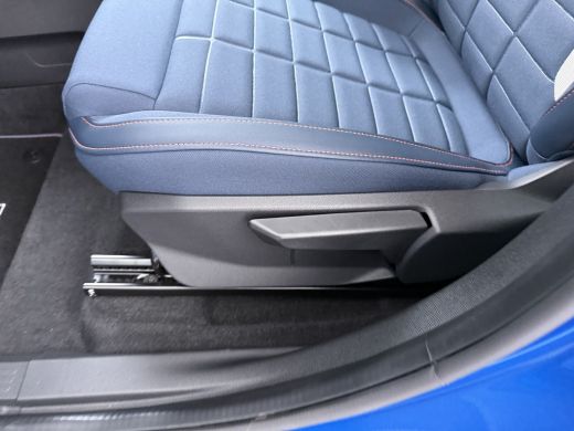 Citroën &euml;-C3 Collection | Achteruitrijcamera | Boordlader 11kW - 3 fasen | Dagrijverlichting ActivLease financial lease