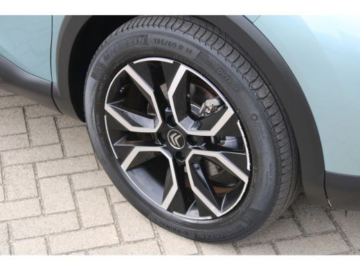 Citroën &euml;-C4 Feel Pack 50 kWh SOH waarde 91,44 | Achterbank in delen neerklapbaar | Achterbank met armsteun en... ActivLease financial lease