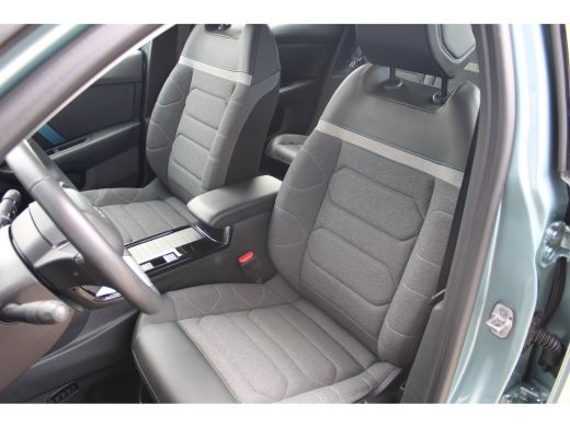 Citroën &euml;-C4 Feel Pack 50 kWh SOH waarde 91,44 | Achterbank in delen neerklapbaar | Achterbank met armsteun en... ActivLease financial lease