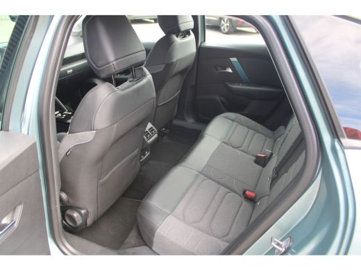 Citroën &euml;-C4 Feel Pack 50 kWh SOH waarde 91,44 | Achterbank in delen neerklapbaar | Achterbank met armsteun en... ActivLease financial lease