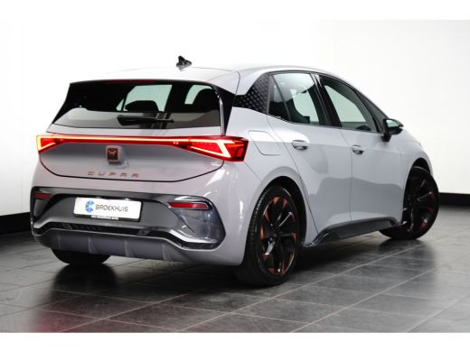 CUPRA Born Copper Edition 82kWh l Camera l Stoel/stuurverwarming l Half Leder l 19" l 231PK! l Parkeersensor... ActivLease financial lease
