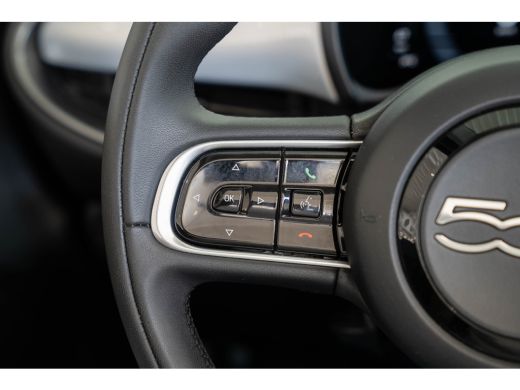 Fiat 500C Urban 24 kWh | SOH 95% | Camera | Stoelverwarming | Parkeersensoren | Apple Carplay & Android Aut... ActivLease financial lease