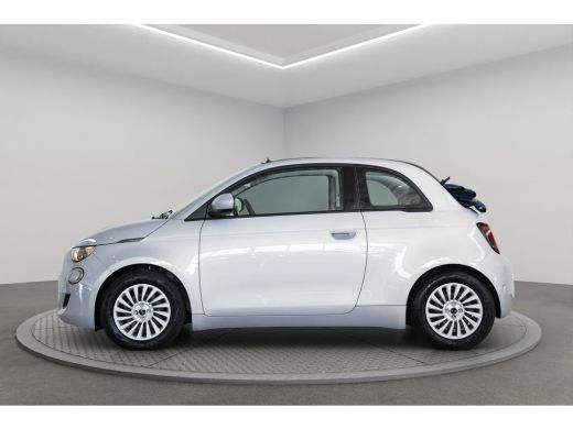 Fiat 500C Urban 24 kWh | SOH 95% | Camera | Stoelverwarming | Parkeersensoren | Apple Carplay & Android Aut... ActivLease financial lease