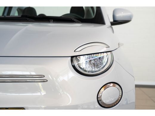 Fiat 500C Urban 24 kWh | SOH 95% | Camera | Stoelverwarming | Parkeersensoren | Apple Carplay & Android Aut... ActivLease financial lease