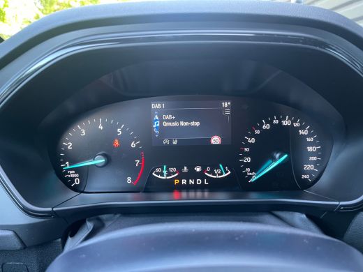 Ford Focus 1.0 EcoBoost Hybrid ST Line AUTOMAAT | STOEL, STUUR &VOORRUITVERWARMING| CLIMATE CONTROL| PARKEER... ActivLease financial lease