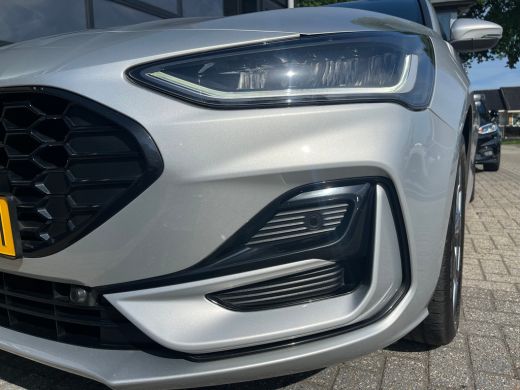 Ford Focus 1.0 EcoBoost Hybrid ST Line AUTOMAAT | STOEL, STUUR &VOORRUITVERWARMING| CLIMATE CONTROL| PARKEER... ActivLease financial lease