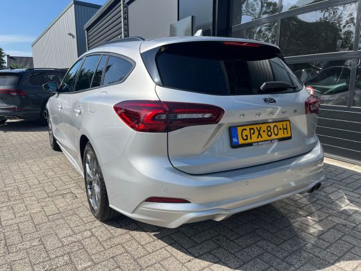 Ford Focus 1.0 EcoBoost Hybrid ST Line AUTOMAAT | STOEL, STUUR &VOORRUITVERWARMING| CLIMATE CONTROL| PARKEER... ActivLease financial lease