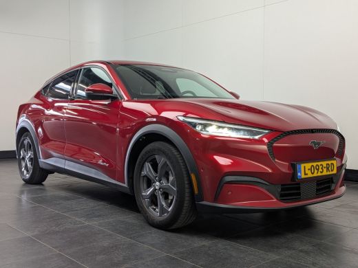 Ford Mustang Mach-E Mach-E RWD 75 kWh l 1e Eigenaar l Leder l SOH 95% l Keyless Entry l Verwarmd Voorruit l Camera l ... ActivLease financial lease