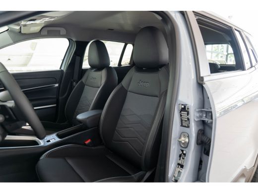 Jeep Avenger 1.2 e-Hybrid Summit | Tot 8 Jaar Garantie | Navigatie | Stoelverwarming | Keyless | Camera | Clim... ActivLease financial lease