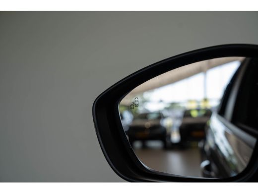 Jeep Avenger 1.2 e-Hybrid Summit | Tot 8 Jaar Garantie | Navigatie | Stoelverwarming | Keyless | Camera | Clim... ActivLease financial lease