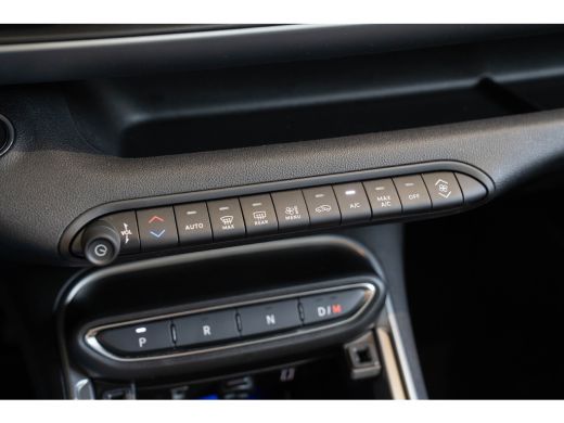 Jeep Avenger 1.2 e-Hybrid Summit | Tot 8 Jaar Garantie | Navigatie | Stoelverwarming | Keyless | Camera | Clim... ActivLease financial lease