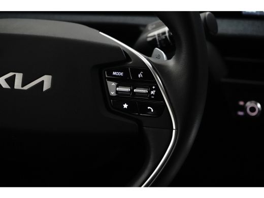 Kia EV6 Edition 77.4 kWh | Stoelverwarming | Camera | Apple Carplay | Adap. Cruise | Leder | BTW-Auto ActivLease financial lease