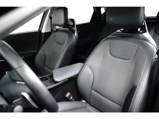 Kia EV6 Edition 77.4 kWh | Stoelverwarming | Camera | Apple Carplay | Adap. Cruise | Leder | BTW-Auto ActivLease financial lease