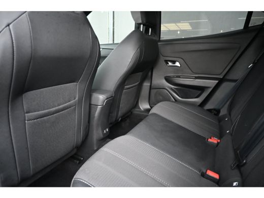 Opel Mokka-e GS 54 kWh 3 Fase 97%SOH! 3 Fase | Adaptive Cruise | Achteruitrijcamera | Stuurverwarming | LED-Ma... ActivLease financial lease