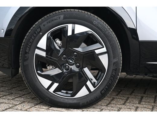 Opel Mokka-e GS 54 kWh 3 Fase 97%SOH! 3 Fase | Adaptive Cruise | Achteruitrijcamera | Stuurverwarming | LED-Ma... ActivLease financial lease