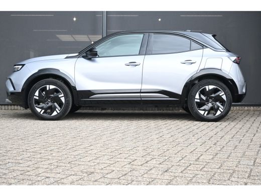 Opel Mokka-e GS 54 kWh 3 Fase 97%SOH! 3 Fase | Adaptive Cruise | Achteruitrijcamera | Stuurverwarming | LED-Ma... ActivLease financial lease