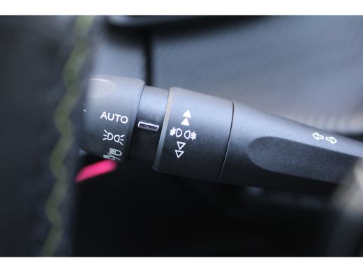 Peugeot 2008 1.2 PureTech GT Pack Stoelverwarming | Adaptive Cruise Control | Navigatie | Focal HiFi | Android... ActivLease financial lease