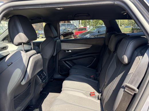 Peugeot 5008 1.2 Hybrid 136 GT VAN:33.900,- VOOR:29.877,- UW HERFSTVOORDEEL:4.023,- 7 PERSOONS| 22.000 KM |  A... ActivLease financial lease