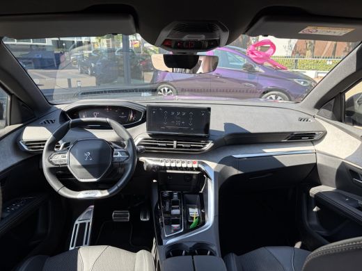 Peugeot 5008 1.2 Hybrid 136 GT VAN:33.900,- VOOR:29.877,- UW HERFSTVOORDEEL:4.023,- 7 PERSOONS| 22.000 KM |  A... ActivLease financial lease