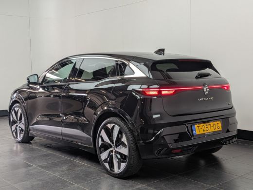 Renault Megane E-Tech E-Tech EV60 Optimum Charge Iconic | 20' | Camera | Cruise control adaptief | Apple Carplay/Androi... ActivLease financial lease