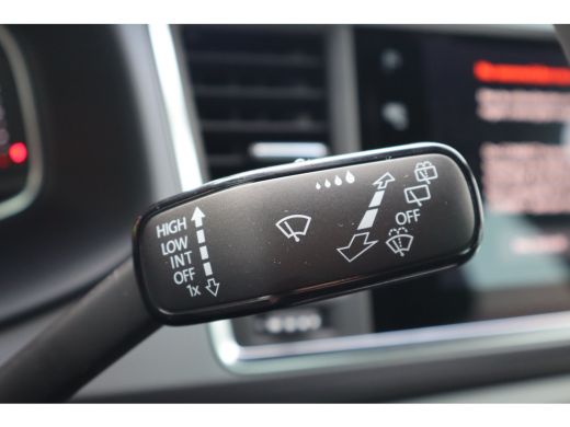 Seat Ateca FR Business Intense 150PK | Achteruitrijcamera | Airconditioning automatisch met 2-zone-temperatu... ActivLease financial lease