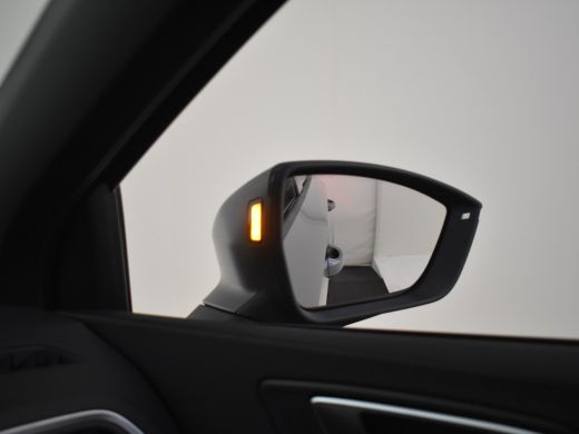 Seat Ateca FR Business Intense | Achteruitrijcamera | Airconditioning automatisch met 2-zone-temperatuurrege... ActivLease financial lease