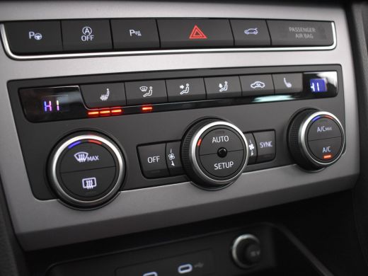 Seat Ateca FR Business Intense | Achteruitrijcamera | Airconditioning automatisch met 2-zone-temperatuurrege... ActivLease financial lease