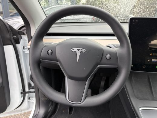 Tesla Model Y RWD 58 kWh SOH 95% | HW4 computer | BTW VERREKENBAAR | TESLA FABRIEKSGARANTIE TOT 01-2029 OF 80.0... ActivLease financial lease