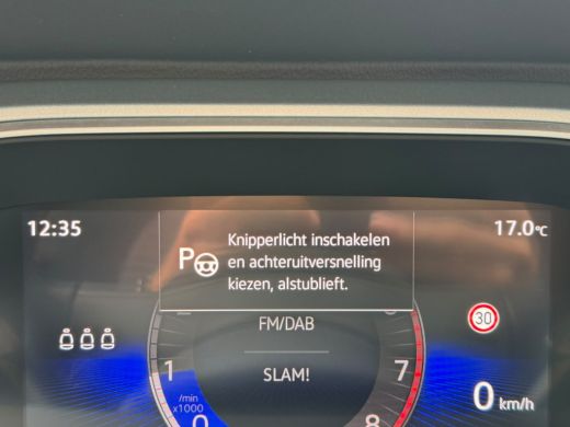 Volkswagen T-Roc TSI 115PK LIFE GOAL EDITION VIRTUAL/NAVI/ACC/STOELVERW. fabrieksgarantie ActivLease financial lease