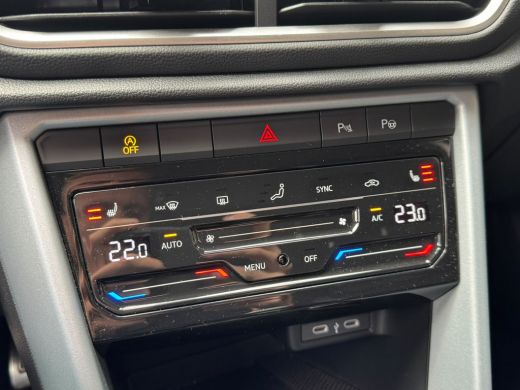 Volkswagen T-Roc TSI 115PK LIFE GOAL EDITION VIRTUAL/NAVI/ACC/STOELVERW. fabrieksgarantie ActivLease financial lease