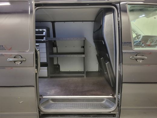Volkswagen Transporter 2.0TDI 150pk L2/H1 Automaat Euro 6! ActivLease financial lease