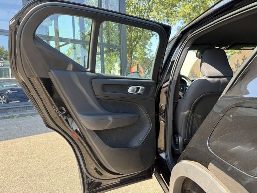 Volvo  XC40 Core Recharge Pure Electric 2WD SOH 97% | WARMTEPOMP| STOEL + STUURWIELVERWARMING | VOLVO DEALER ... ActivLease financial lease