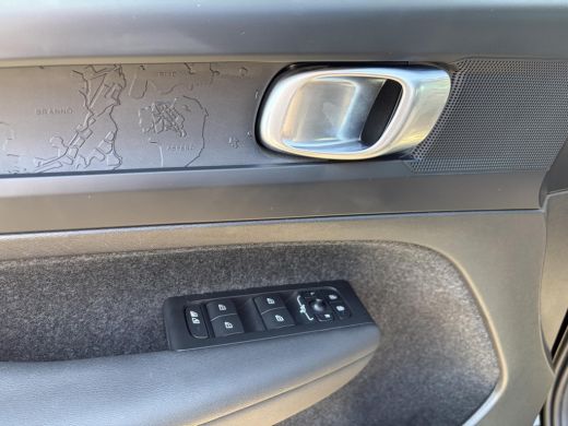 Volvo  XC40 Core Recharge Pure Electric 2WD SOH 97% | WARMTEPOMP| STOEL + STUURWIELVERWARMING | VOLVO DEALER ... ActivLease financial lease