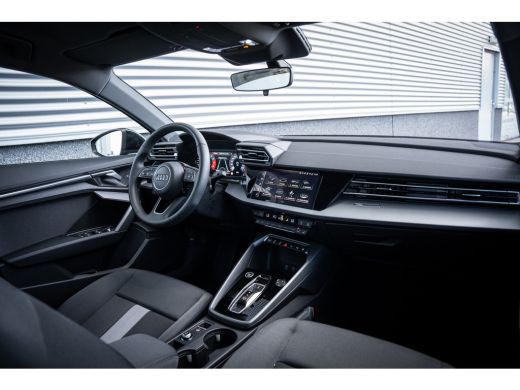 Audi A3 Sportback 30 TFSI Pro Line | Airco (automatisch) | Apple Carplay/Android Auto|telefoonintegratie ... ActivLease financial lease