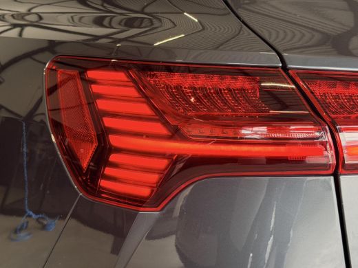 Audi e-tron 50 quattro Business edition Plus 71 kWh SoH 93,8% / Trekhaak / Warmtepomp / 3 Fase / 1e Eigenaar ... ActivLease financial lease