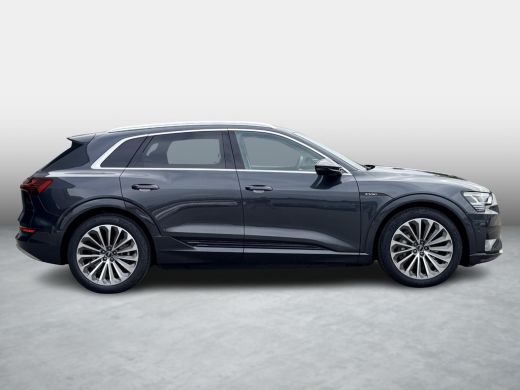 Audi e-tron 50 quattro Business edition Plus 71 kWh SoH 93,8% / Trekhaak / Warmtepomp / 3 Fase / 1e Eigenaar ... ActivLease financial lease