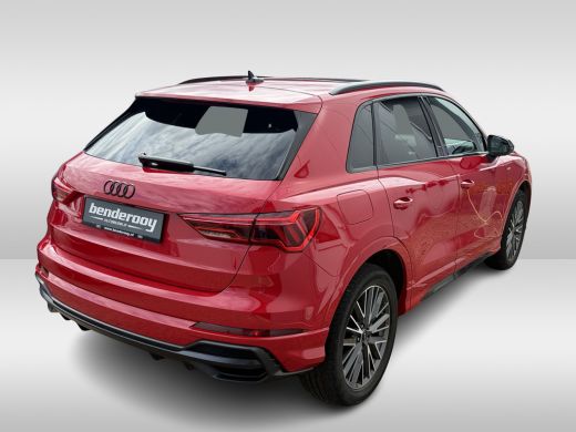 Audi Q3 45 TFSI e 245pk S edition | Pano dak ActivLease financial lease