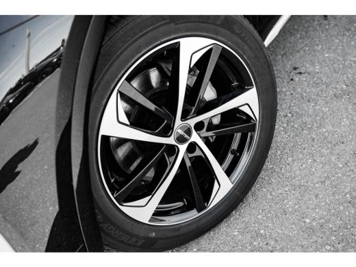Audi Q5 55 TFSI e S edition Competition | Trekhaak | Stoelverwarming | Adaptive Cruise Control | ActivLease financial lease
