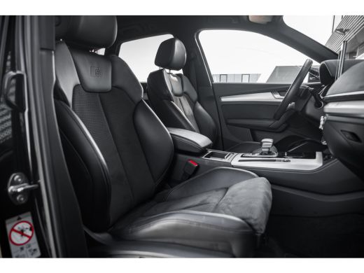 Audi Q5 55 TFSI e S edition Competition | Trekhaak | Stoelverwarming | Adaptive Cruise Control | ActivLease financial lease