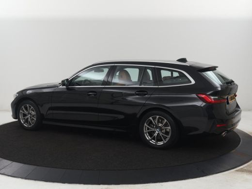 BMW 3 Serie Touring 330e Business Edition Plus | SOH 88,3% | Leder | Stoelverwarming | | Carplay | Navigatie ... ActivLease financial lease