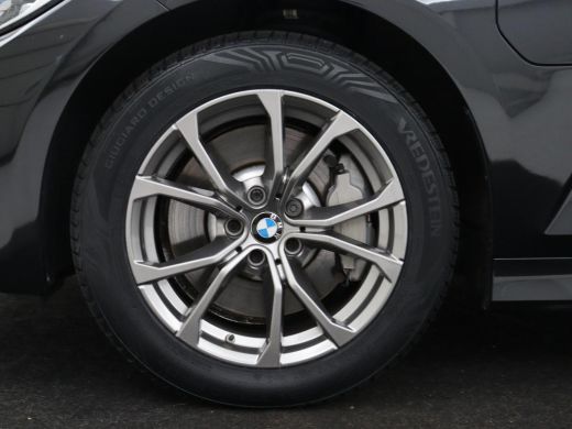 BMW 3 Serie Touring 330e Business Edition Plus | SOH 88,3% | Leder | Stoelverwarming | | Carplay | Navigatie ... ActivLease financial lease