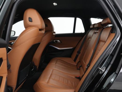 BMW 3 Serie Touring 330e Business Edition Plus | SOH 88,3% | Leder | Stoelverwarming | | Carplay | Navigatie ... ActivLease financial lease