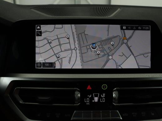 BMW 3 Serie Touring 330e Business Edition Plus | SOH 88,3% | Leder | Stoelverwarming | | Carplay | Navigatie ... ActivLease financial lease