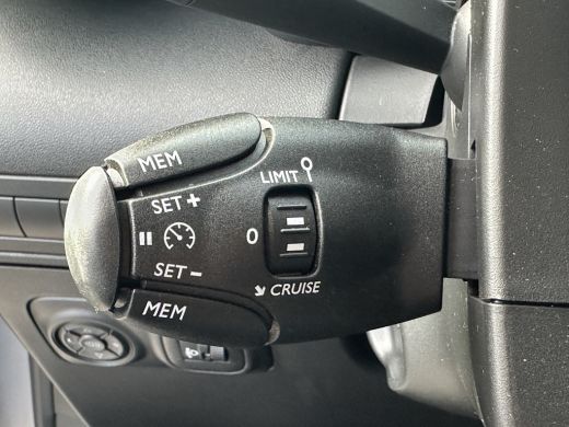 Citroën C3 Aircross 130PK eat6 Automaat MAX (NAVIGATIE - CAMERA - CLIMATE CONTROL - HEAD UP DISPLAY - KEYLESS ENTRY) ActivLease financial lease