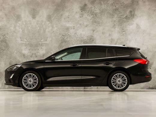 Ford Focus 1.0 EcoBoost Titanium Sport (APPLE CARPLAY, GROOT NAVI, STUUR/STOELVERWARMING, CAMERA, SPORTSTOEL... ActivLease financial lease